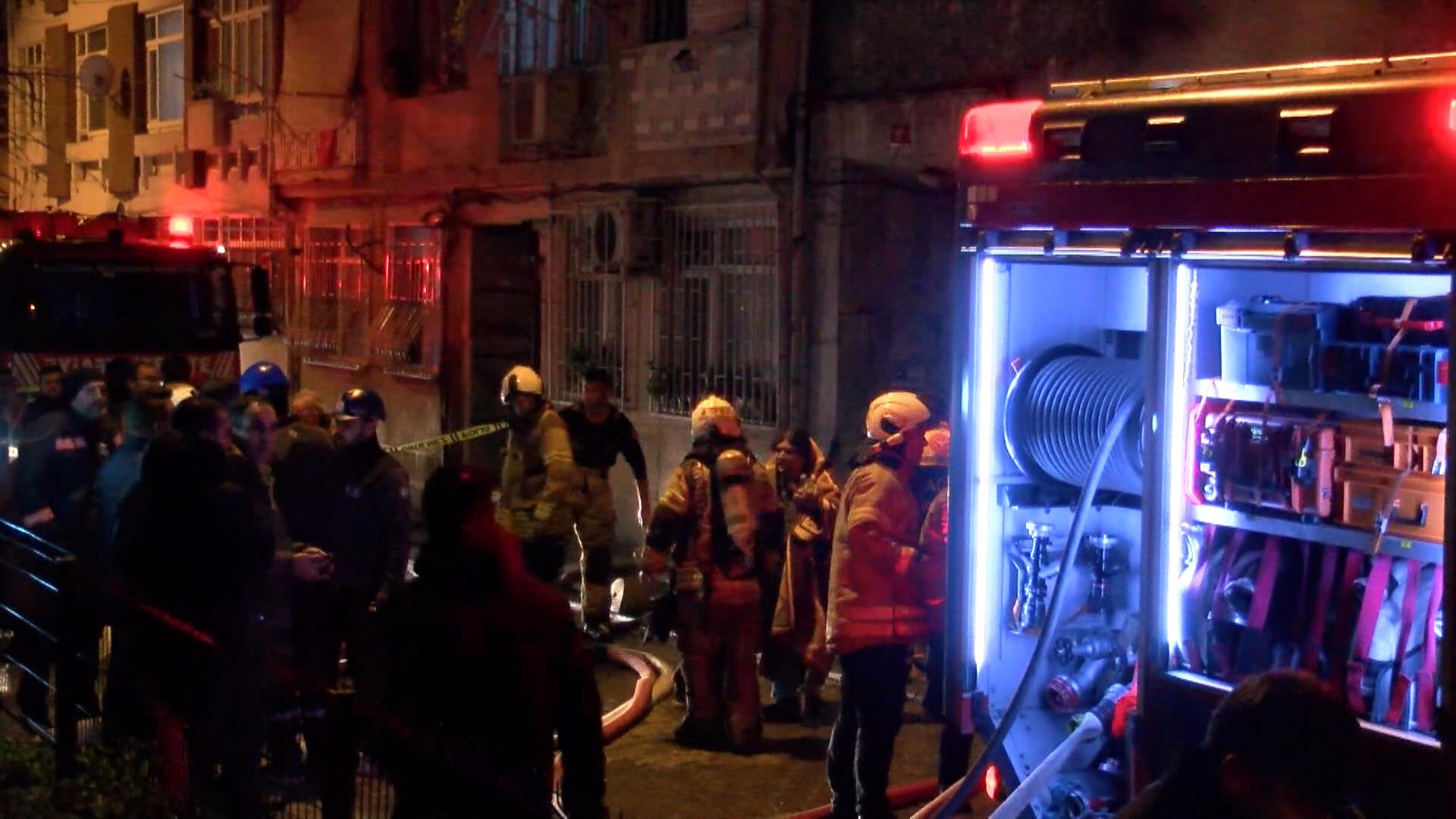 I S T A N B U L K A D I K O Y D E 4 K A T L I B I N A D A Y A N 1114128 330747