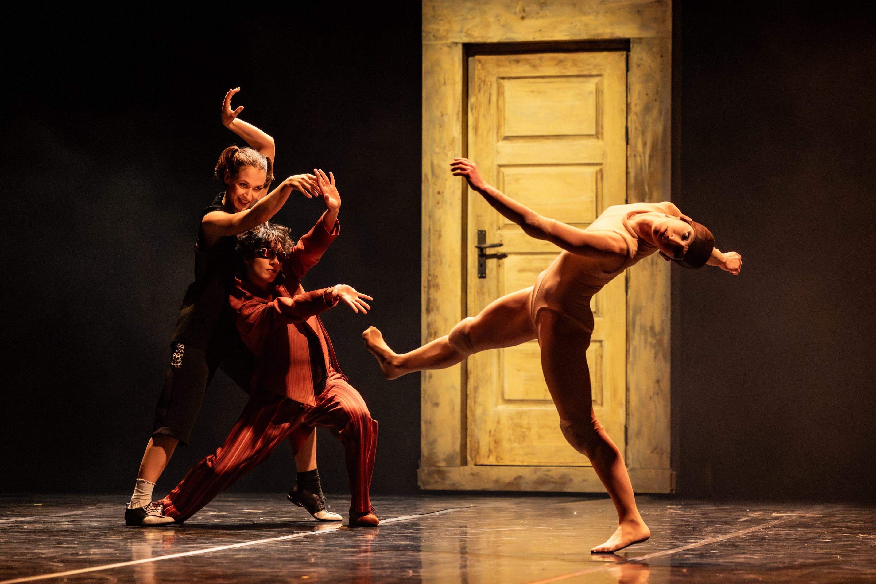 I S T A N B U L P I N O K Y O. E X E C A R P I K Z A M A N L A R 1132391 336210