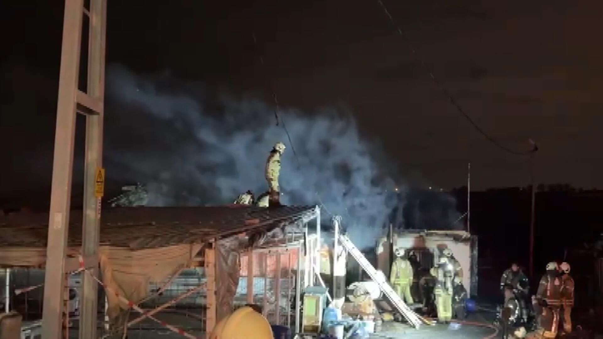 I S T A N B U L S U L T A N G A Z I D E I K I I S Y E R I N D E 1099826 326496