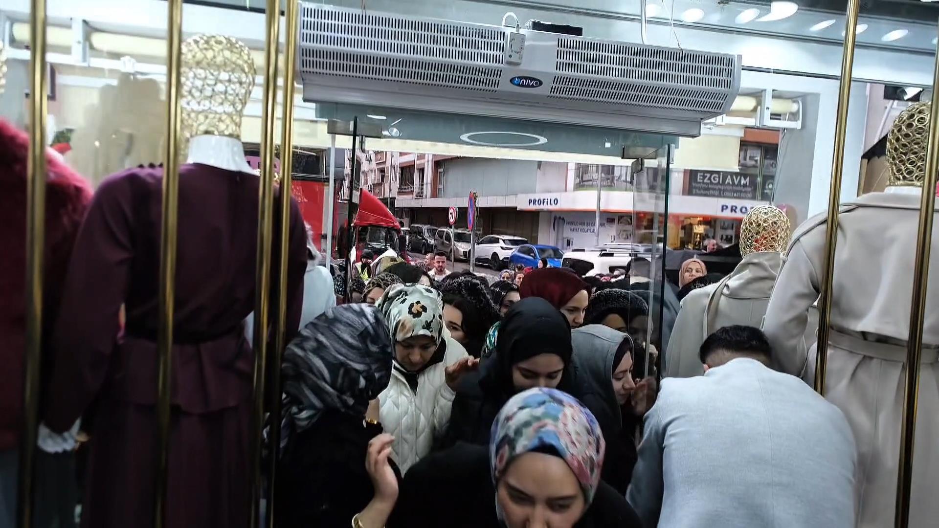 I S T A N B U L S U L T A N G A Z I D E M A G A Z A A C I L I S I N 1109142 329257