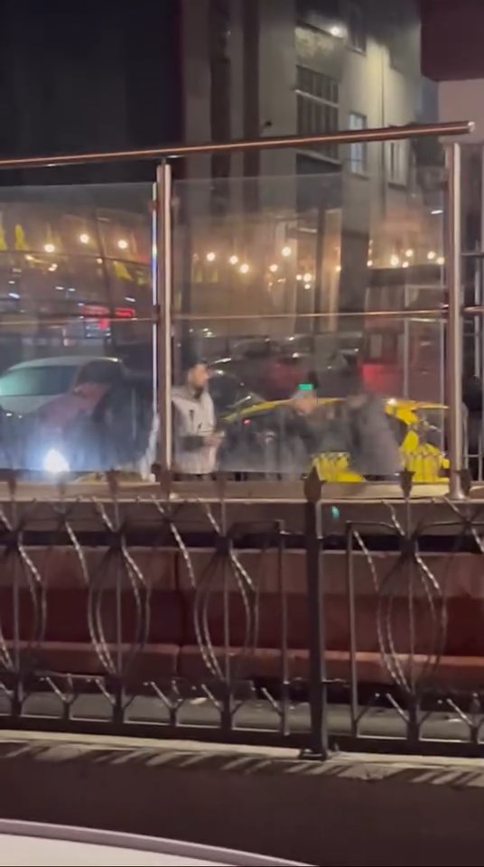 I S T A N B U L S U L T A N G A Z I D E T A K S I S O F O R U N U 1137597 337730