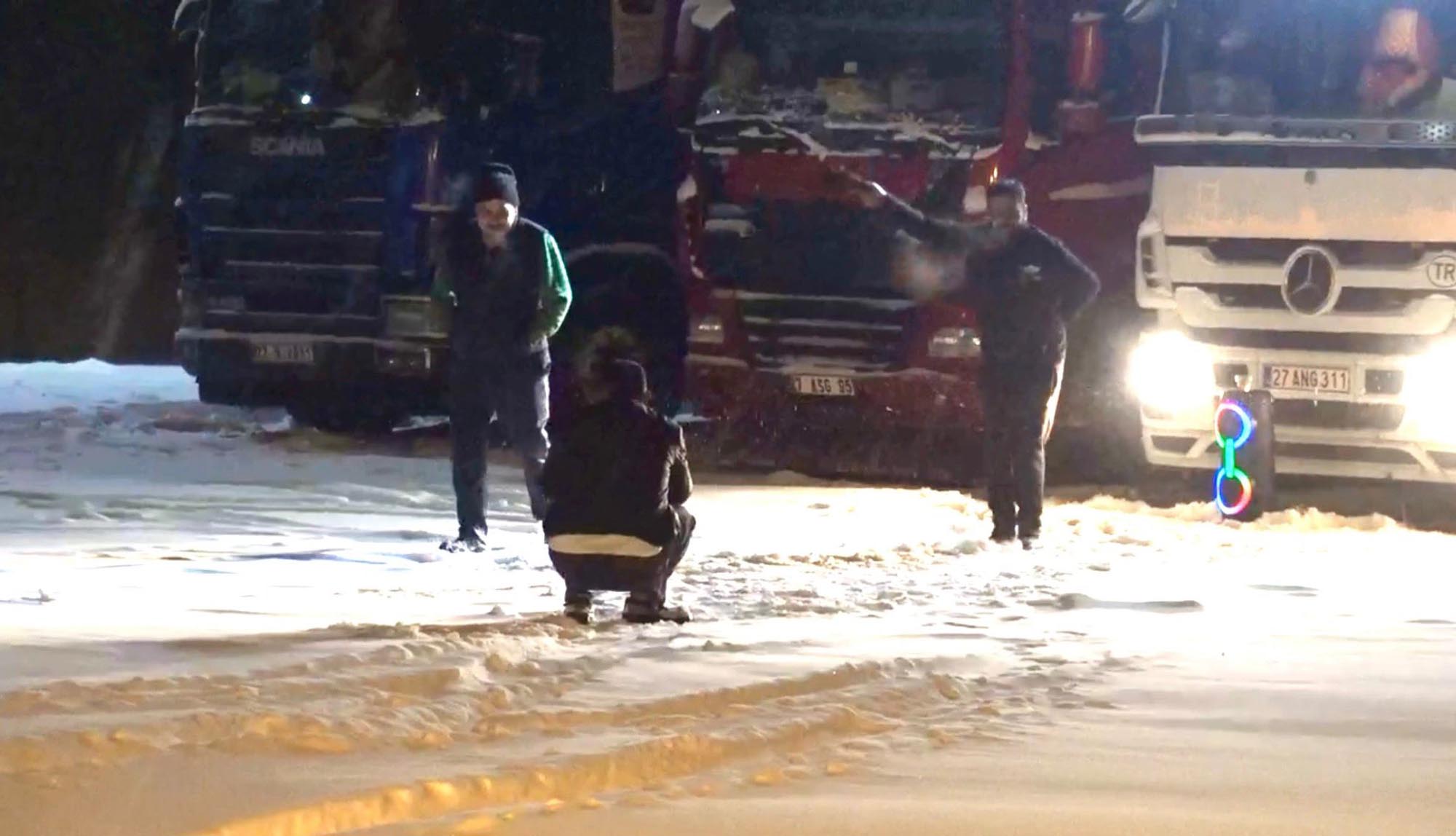 K A R A Y O L U N U N A C I L M A S I N I B E K L E Y E N T I R S O F 1092357 324243