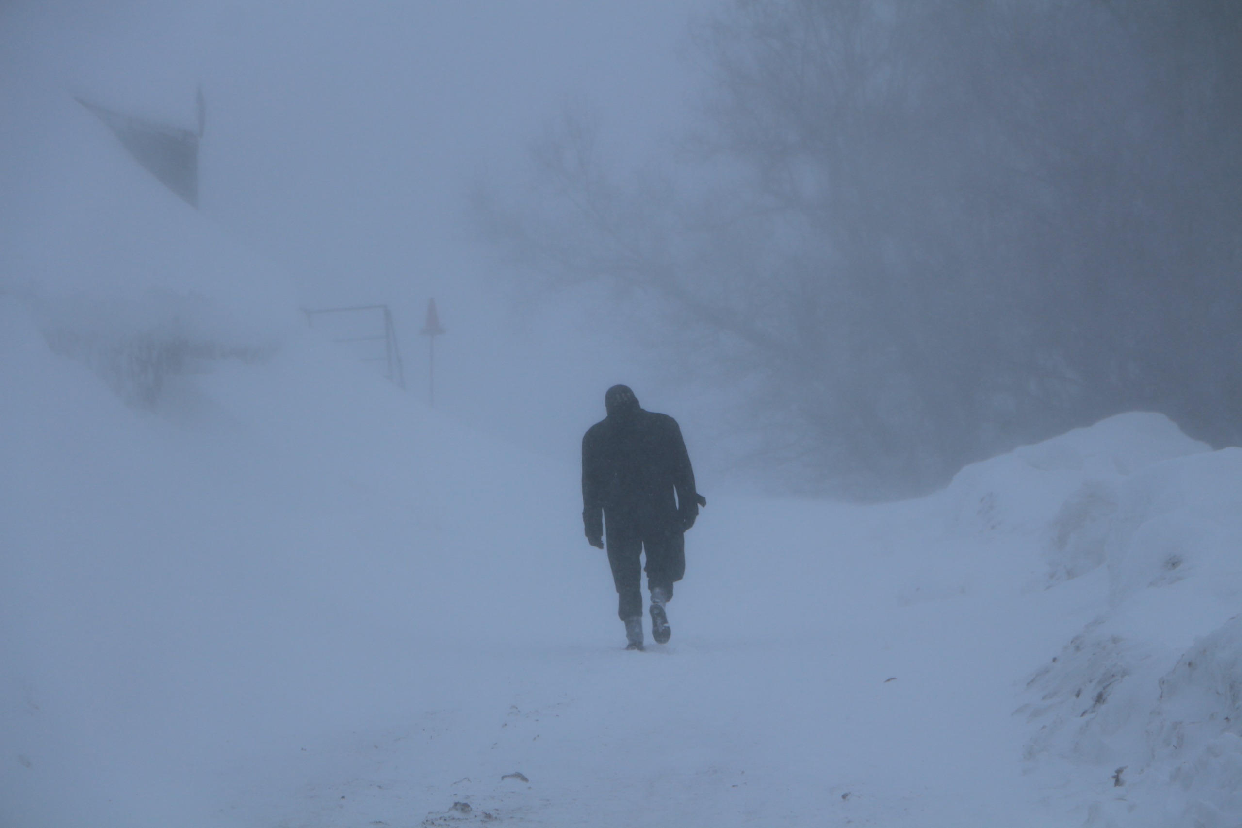 K A R L I O V A’ D A T I P I N E D E N I Y L E H A Y A T D U R M A N 1125128 333876