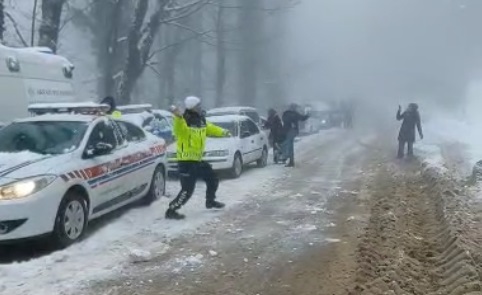 K I Z A K F E S T I V A L I N D E J A N D A R M A I L E C O C U K L A R 1123471 333396