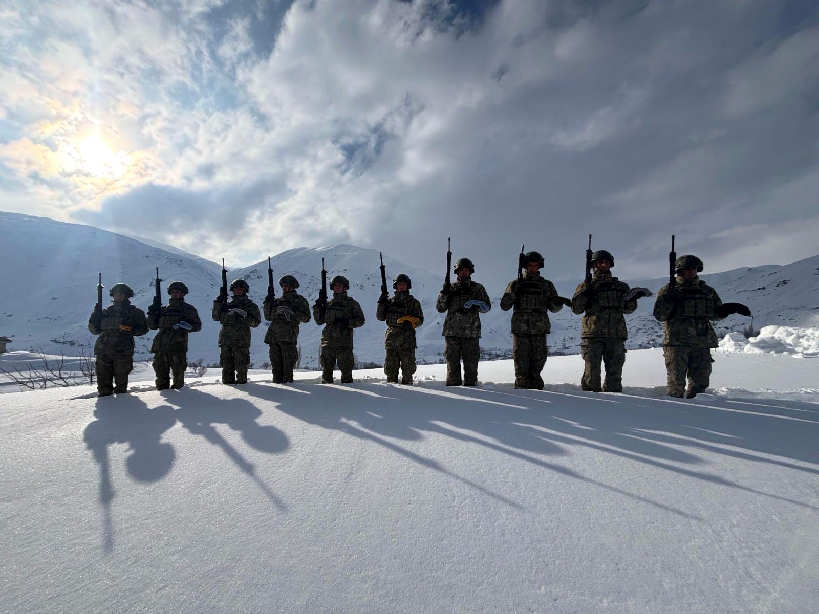 K O M A N D O Y A C O R A P H E D I Y E S I 1120913 332664