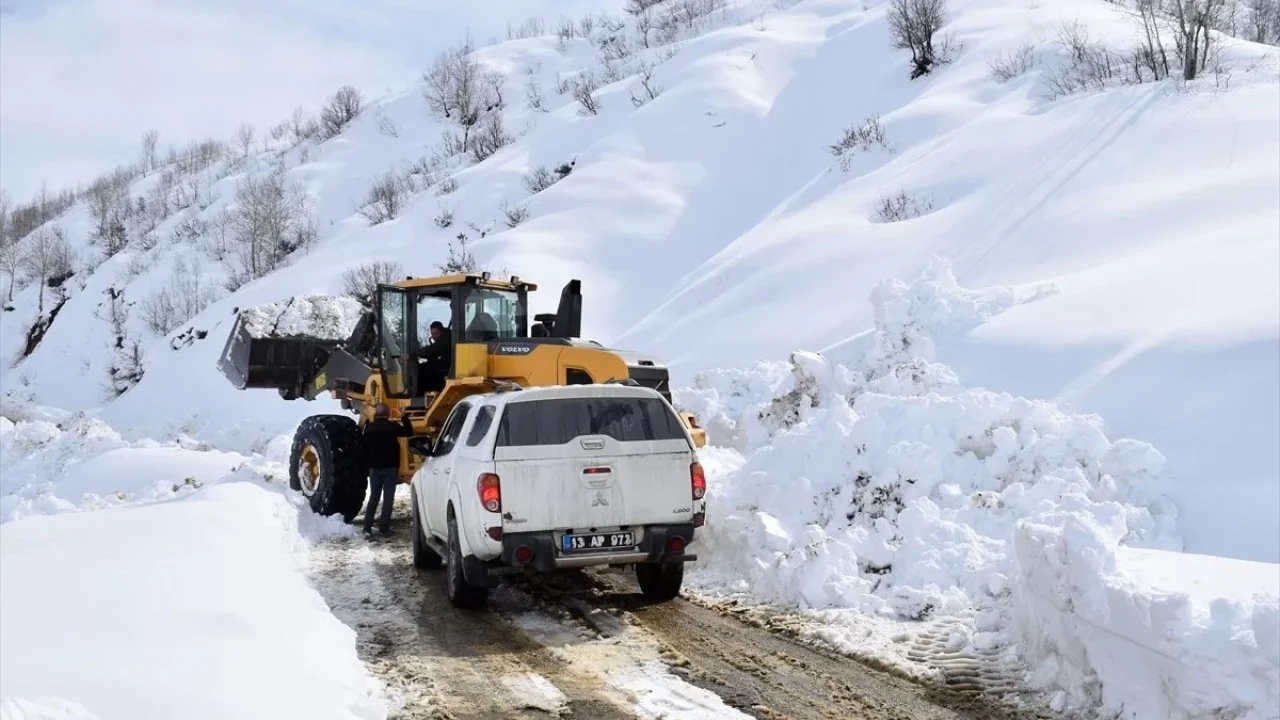 Bitlis’te Kış Çalışmalarında 410 Bin Litre Yakıt Kullanıldı