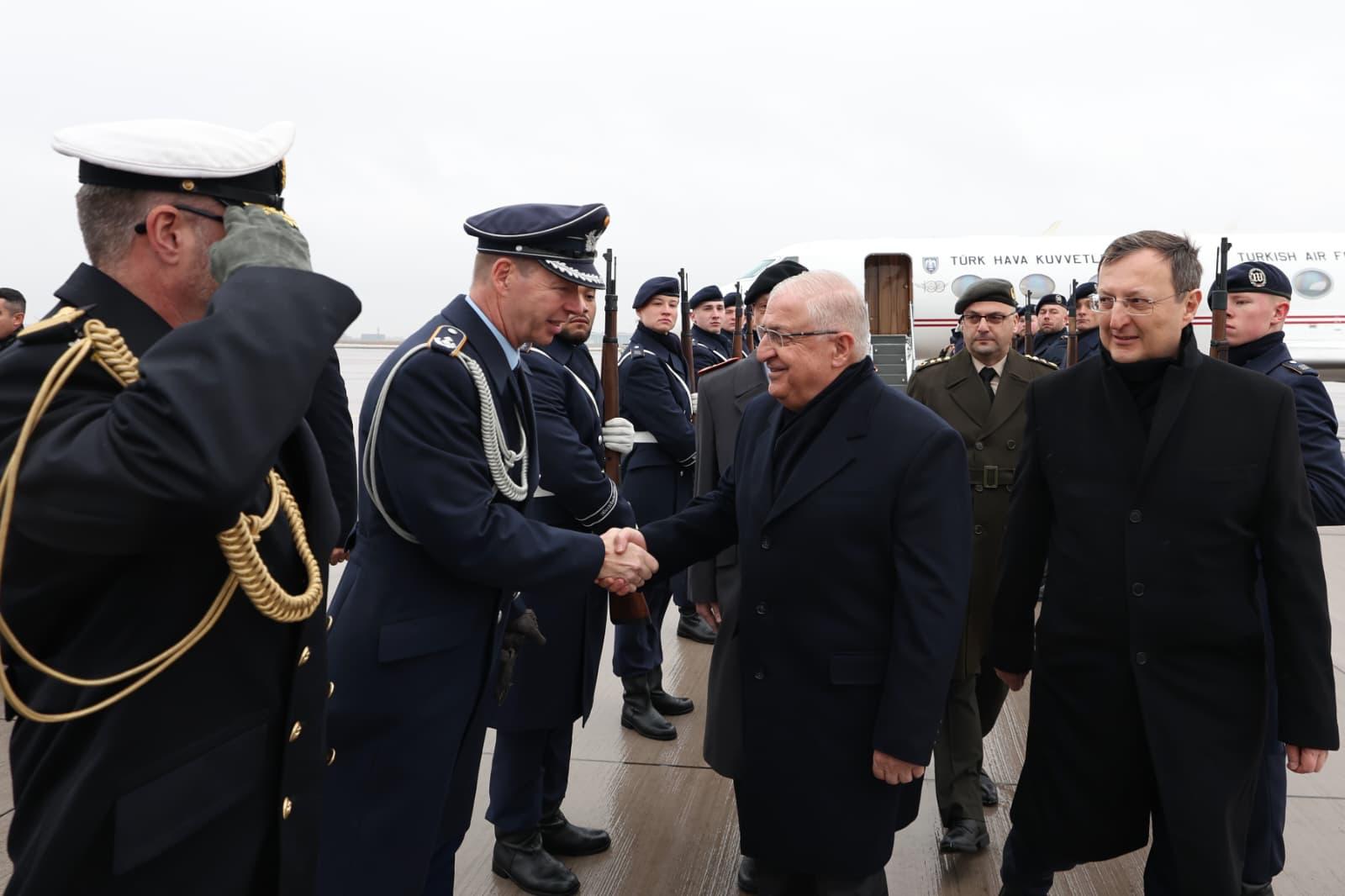 M I L L I S A V U N M A B A K A N I G U L E R A L M A N Y A’ D A 1115137 331045