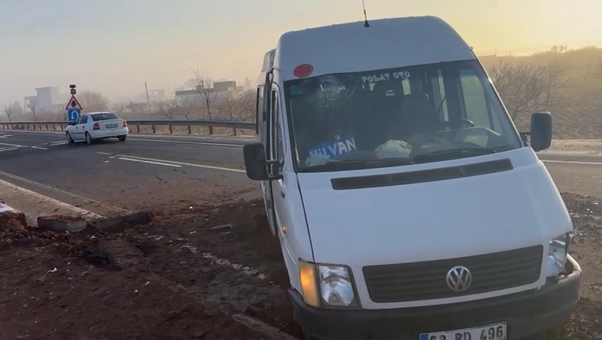 M I N I B U S A G A C A C A R P T I 7 Y A R A L I 1139596 338383