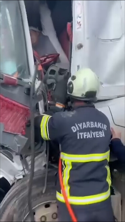 P A R K H A L I N D E K I T I R’ A C A R P A N T I R’ I N S O F O R 1100876 326811