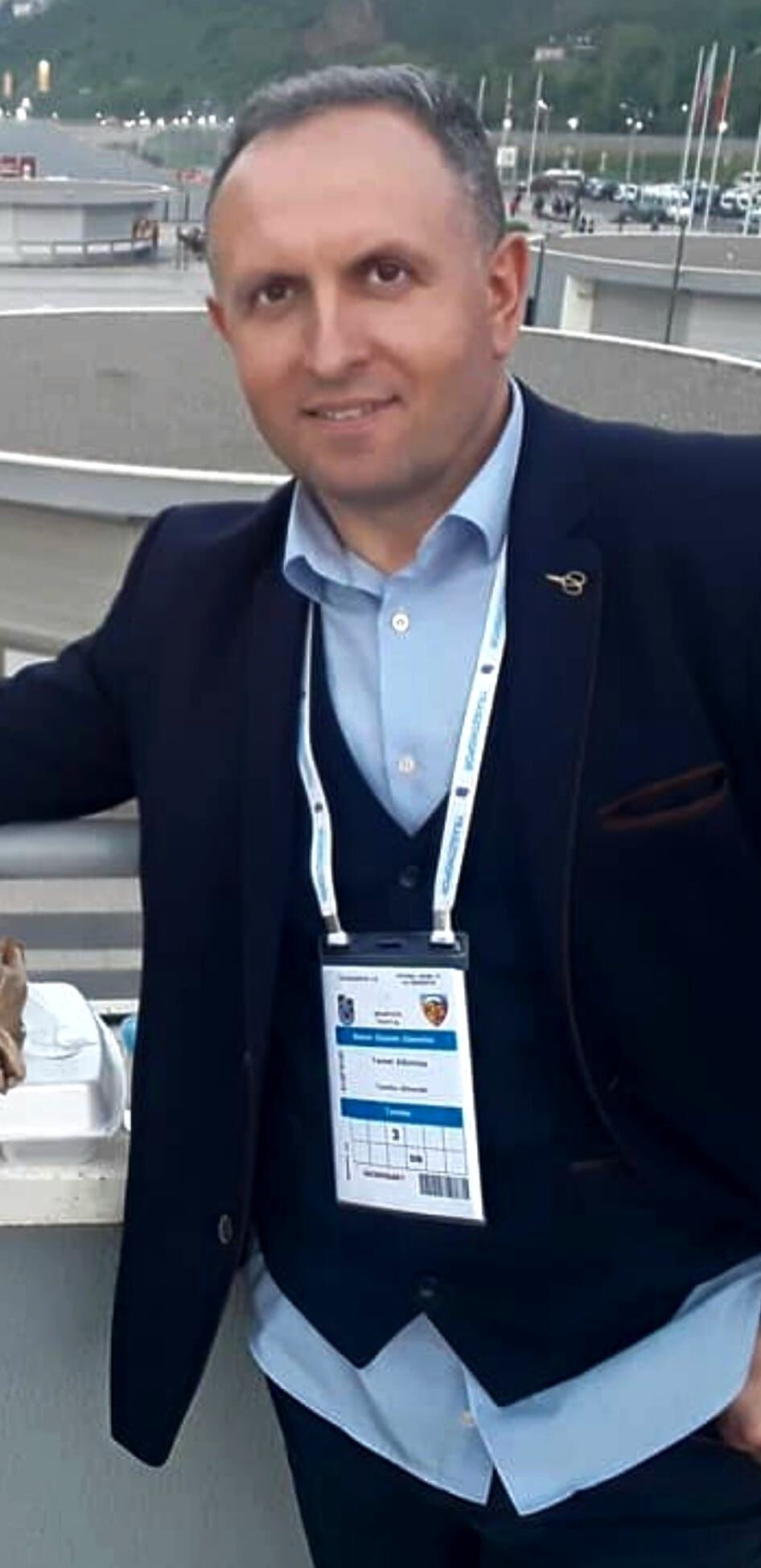 S A C E K I M I S I R A S I N D A F E N A L A S I P H A Y A T I N I K 1105107 328050