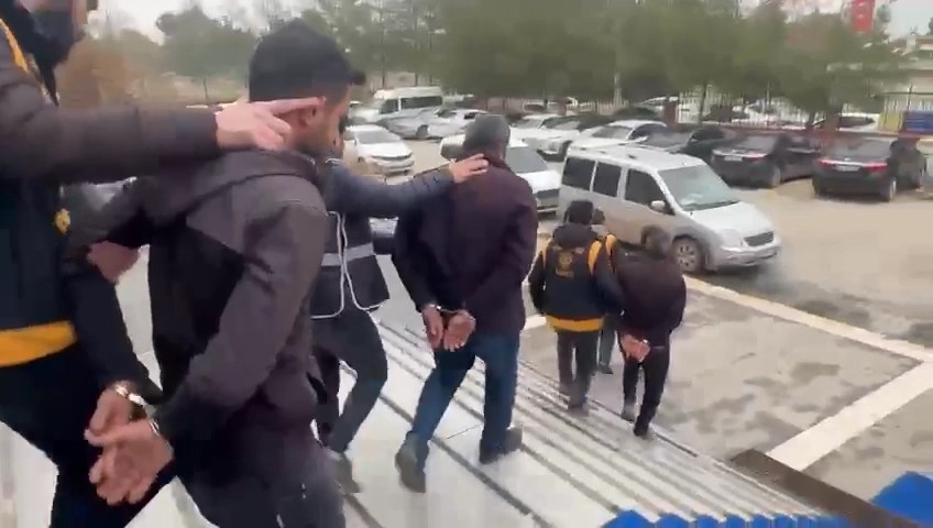 S A N L I U R F A D A S O P A Y L A D A R B A 4 T U T U K L A M A 1111761 329935