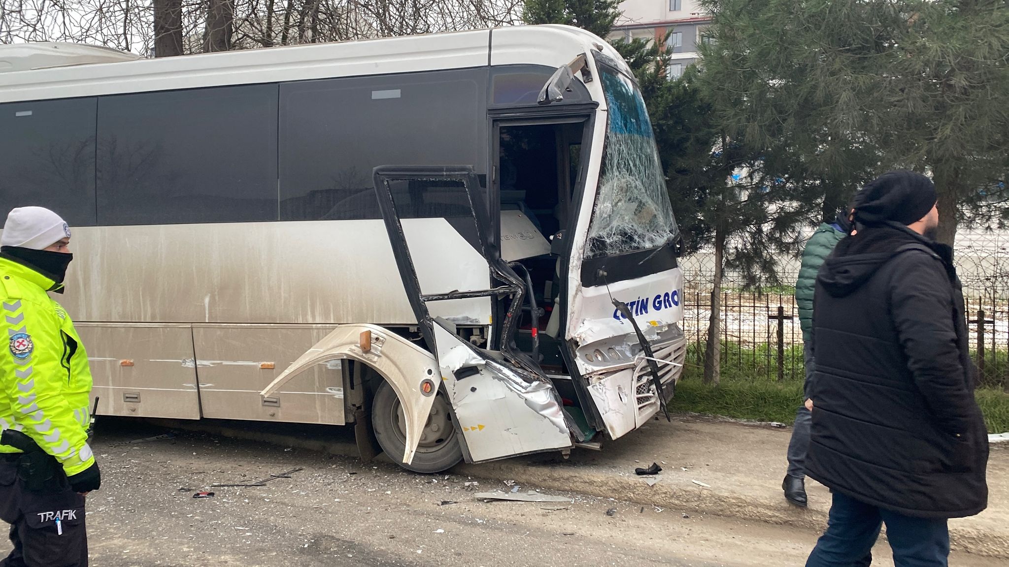 S E R V I S M I D I B U S L E R I K A F A K A F A Y A C A R P I S T I 1125274 333925