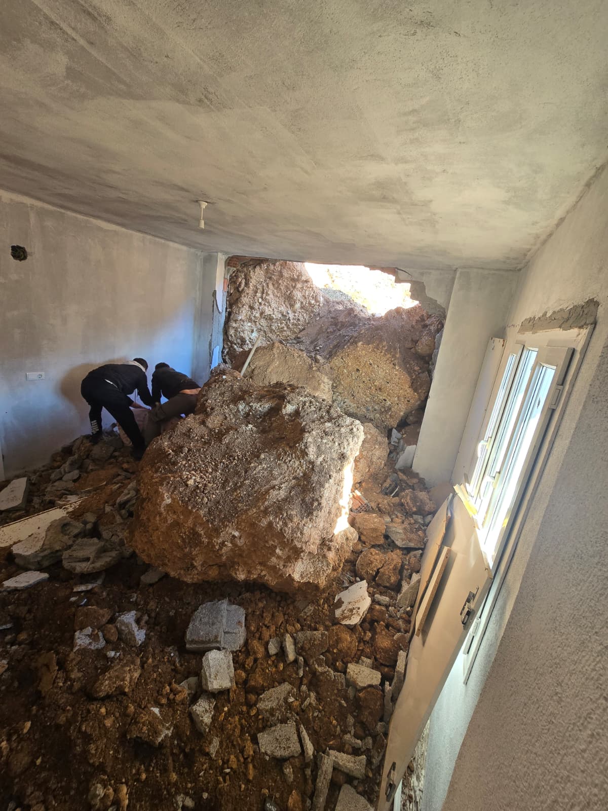 S I R N A K’ T A H E Y E L A N D A 3 E V K U L L A N I L A M A Z H A 1127183 334545