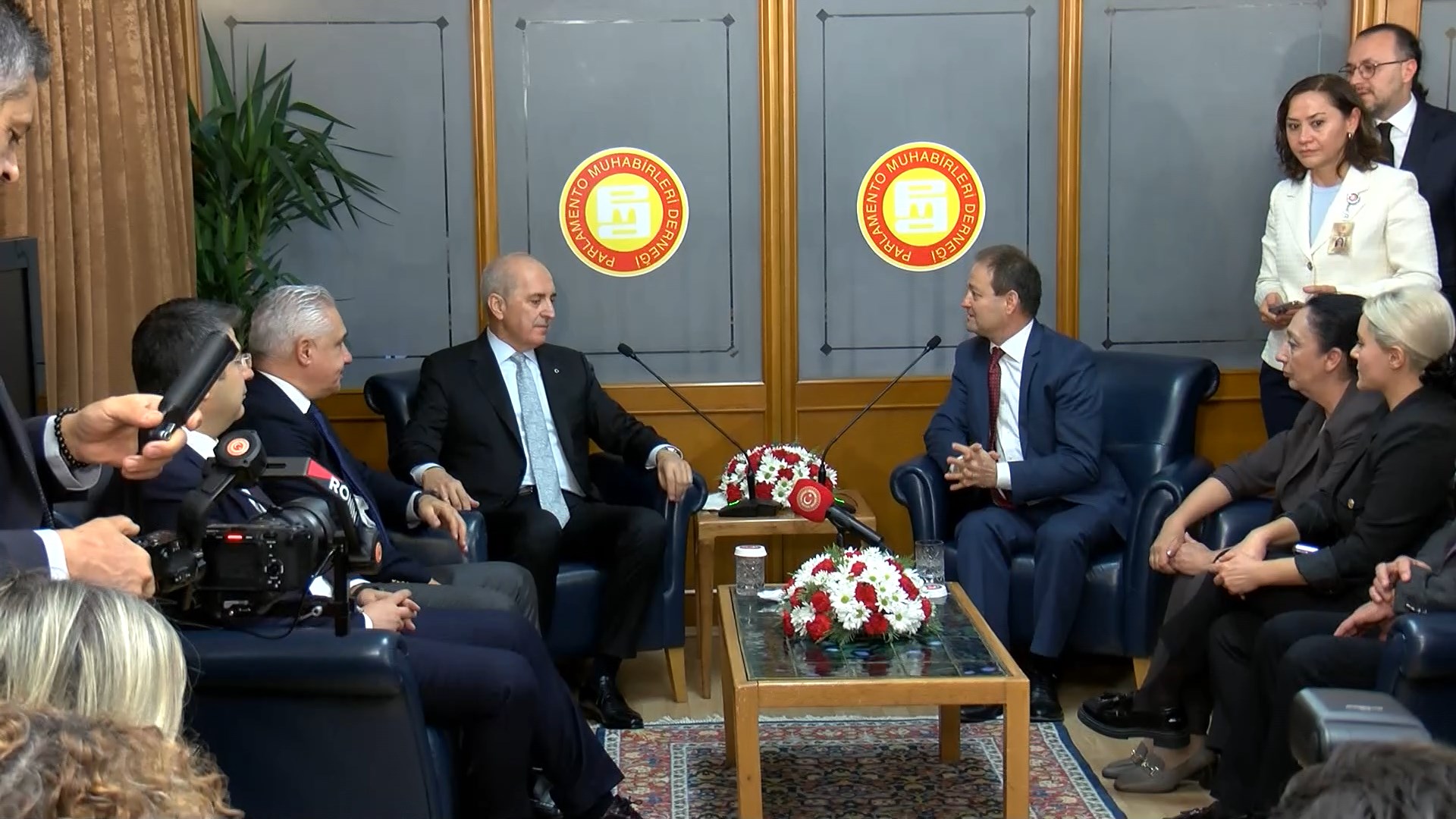 T B M M B A S K A N I K U R T U L M U S U Z U N O L M A Y A N B I R 1104392 327835