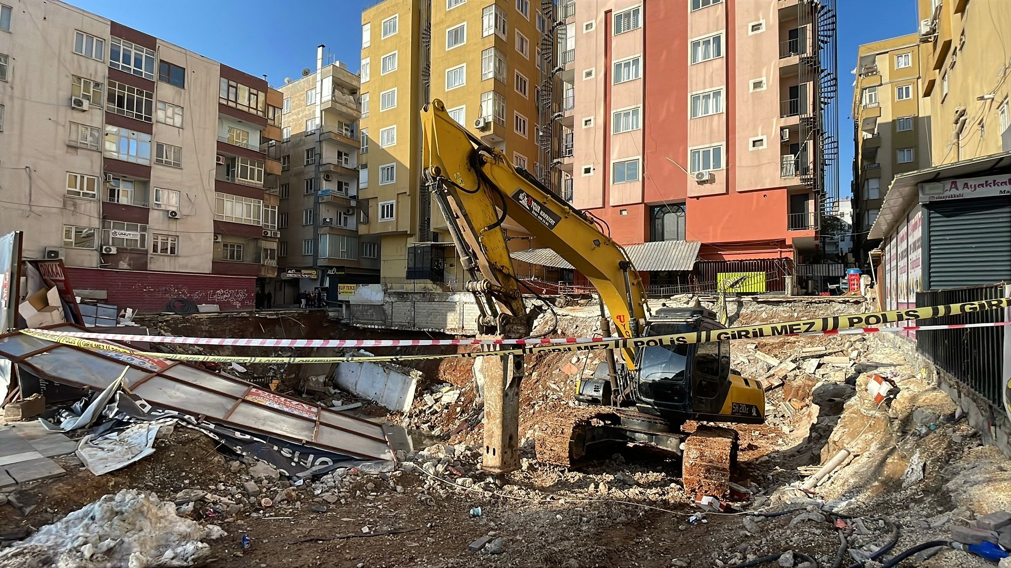 T E M E L K A Z I S I N D A B I N A N I N I S T I N A T D U V A R I C 1103881 327685