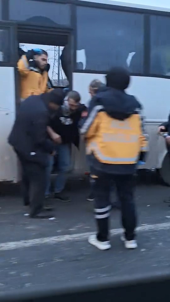 T E M K O C A E L I G E C I S I N D E S E R V I S M I N I B U S U I L 1140772 338723