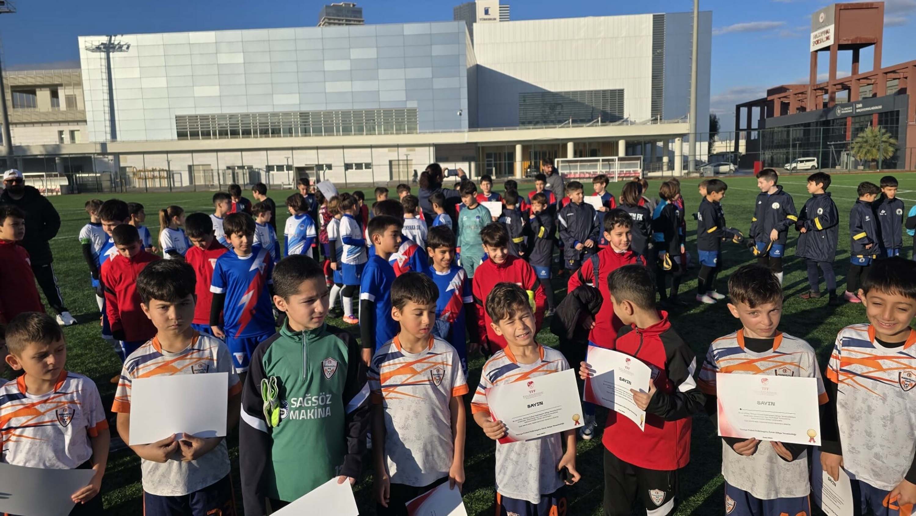 T F F 9 10 Y A S C O C U K F U T B O L T U R N U V A S I I Z 1137966 337848