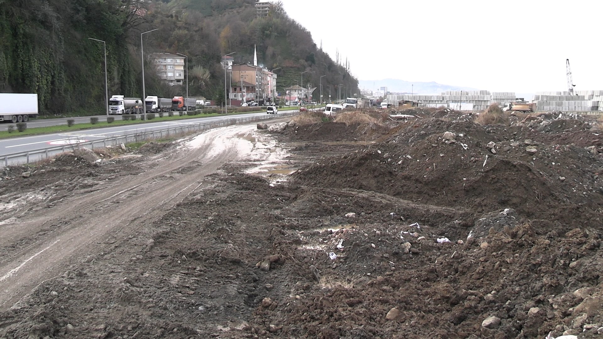 T R A F I K K A Z A L A R I N A D E N I Z D O L G U S U Y L A Y A N 1102822 326693