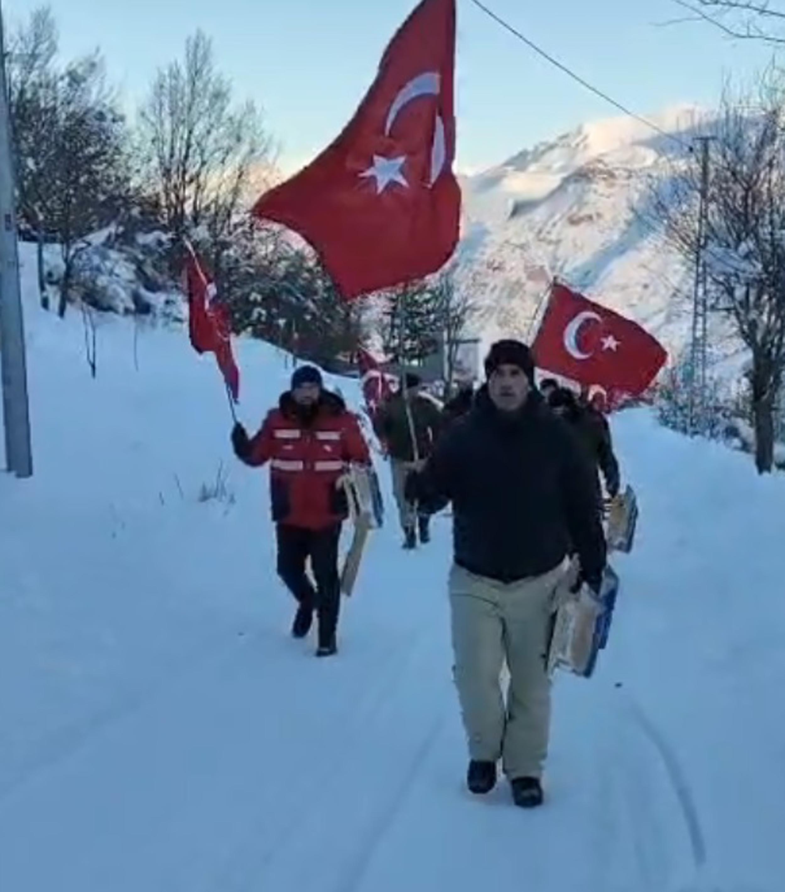 T U R K B A Y R A G I N I G O N D E R E C E K I P S I N I R H A T T 1128786 335129