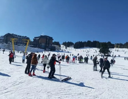 U L U D A G D A K A Y A K O G R E N M E N I N S A A T I 4 B I N T 1098506 325986