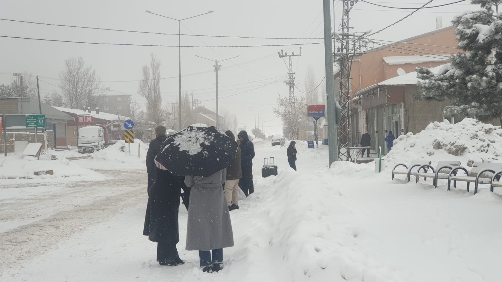 V A N D A 90 Y E R L E S I M Y E R I N I N Y O L U K A R D A N K 1112383 330200