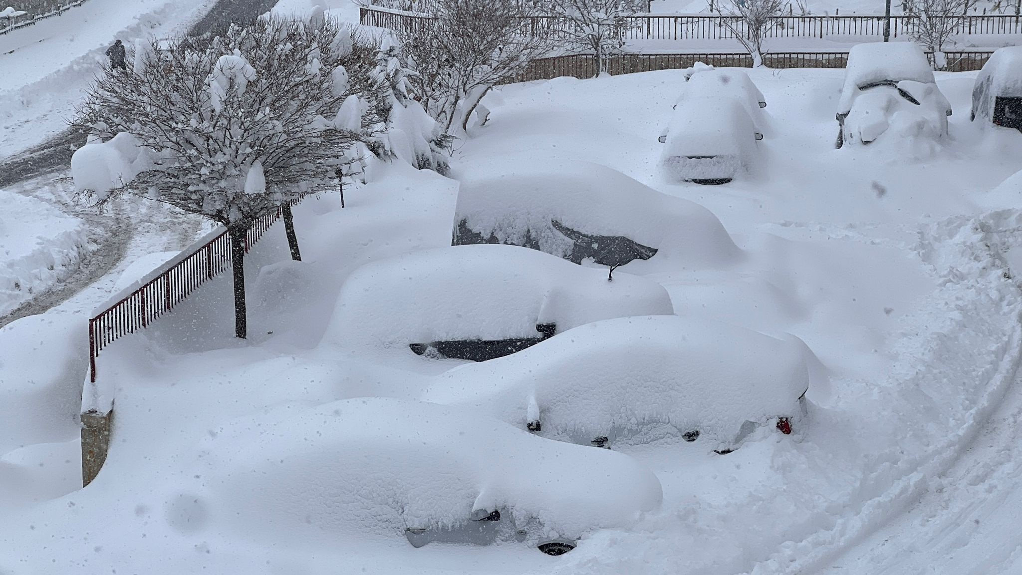 Y U K S E K O V A D A A R A C L A R K A R A G O M U L D U 177 Y 1091832 324108