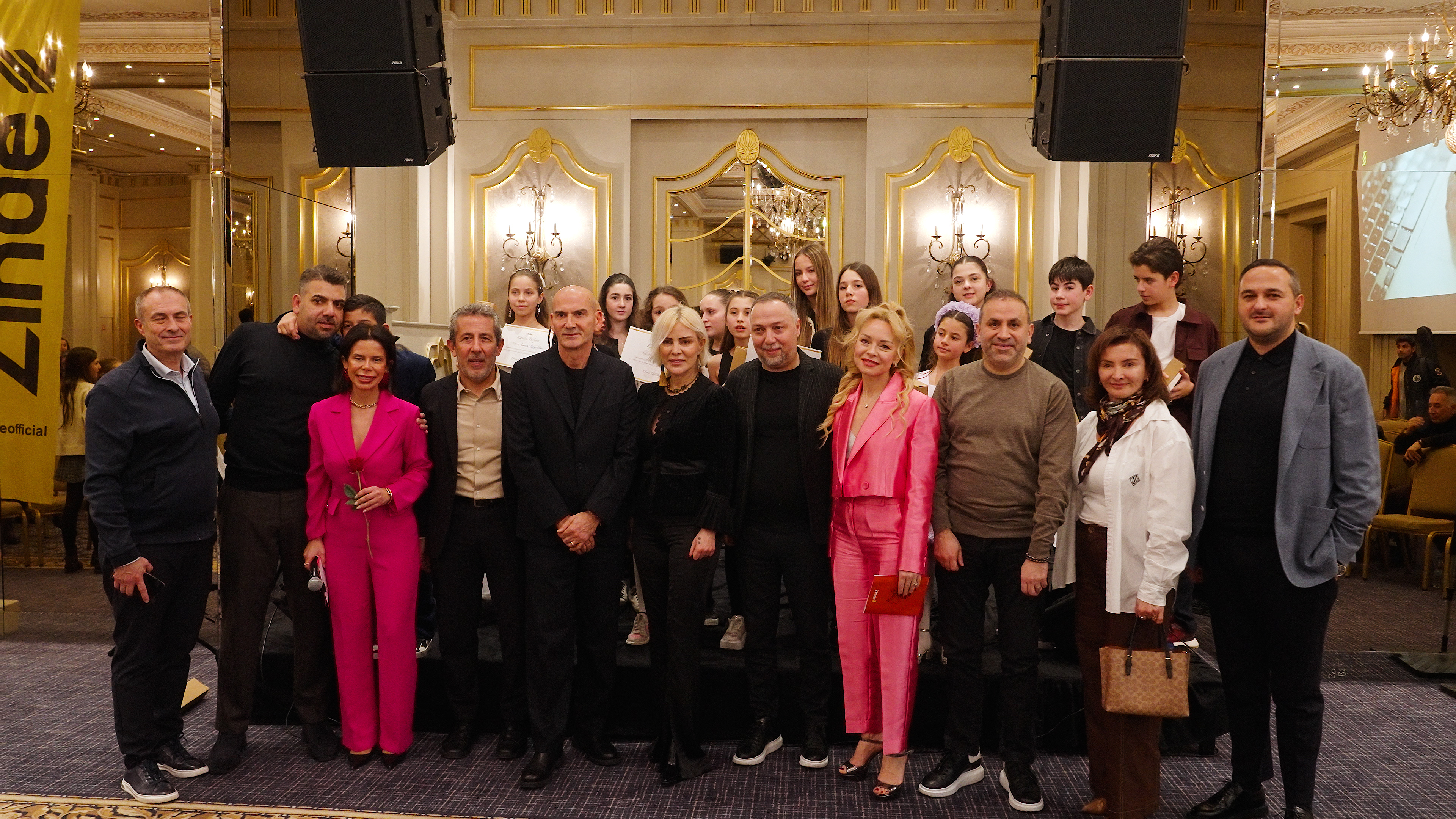 Z I N D E Y A S A M D E R N E G I V E O G R E N C I L E R D E N S O K 1110791 329713-1