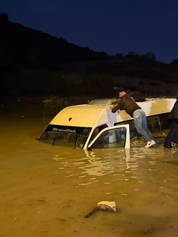 69802D28F54A18C0D0F8F135