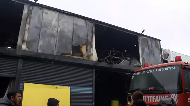 698069F7F54A18C0D0F8F2F2