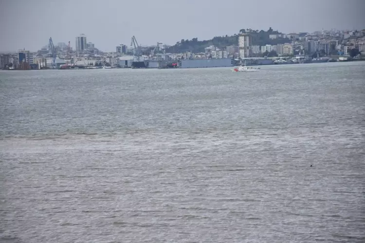 69808F23F54A18C0D0F8F3E1