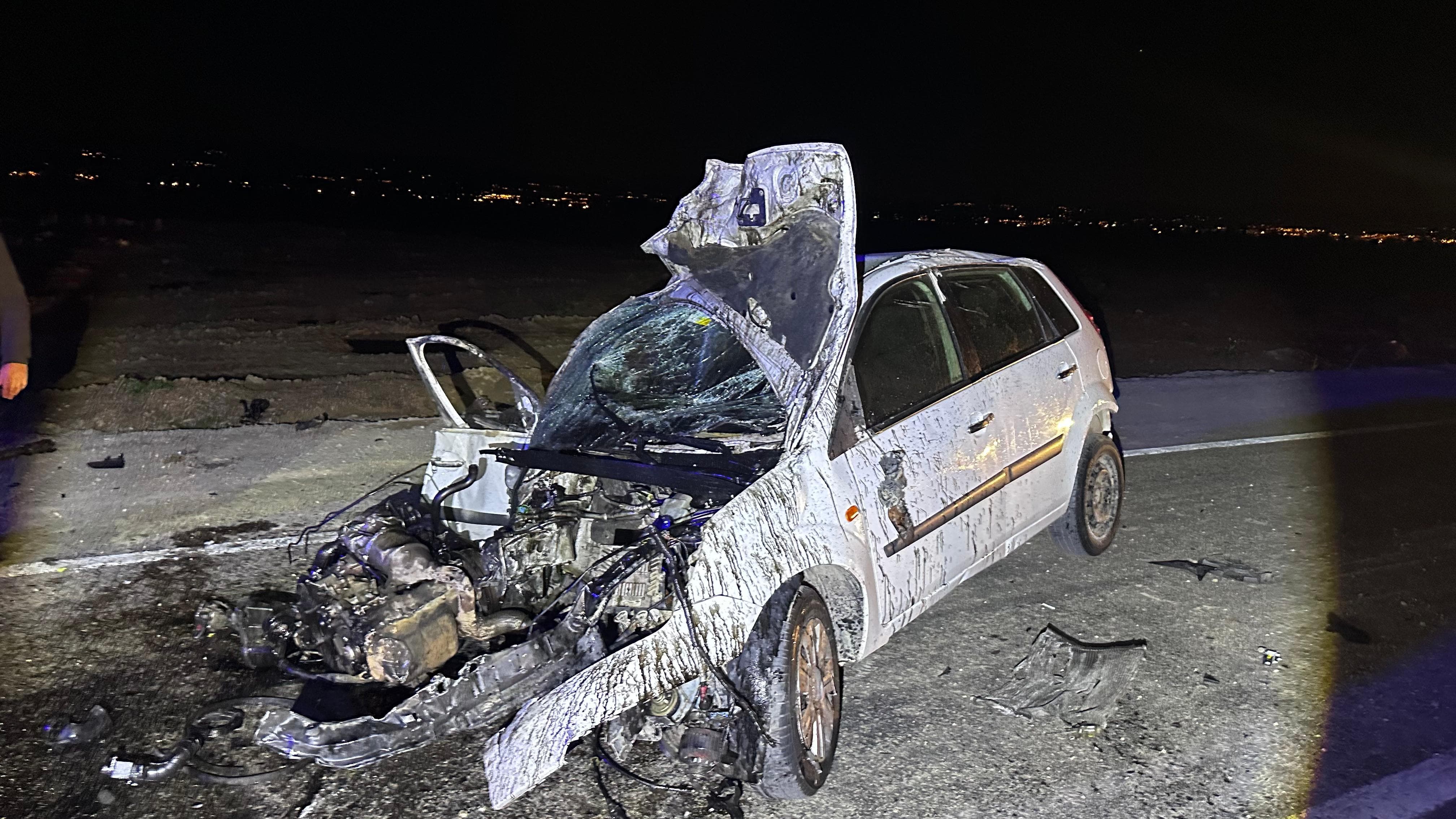 Adana’da İki Otomobil Çarpıştı: Kazada İki Yaralı Var