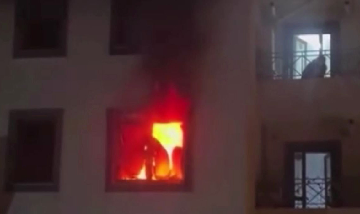 Annesiyle Tartıştı, Evi Yaktı: 10 Kişi Dumandan Etkilendi