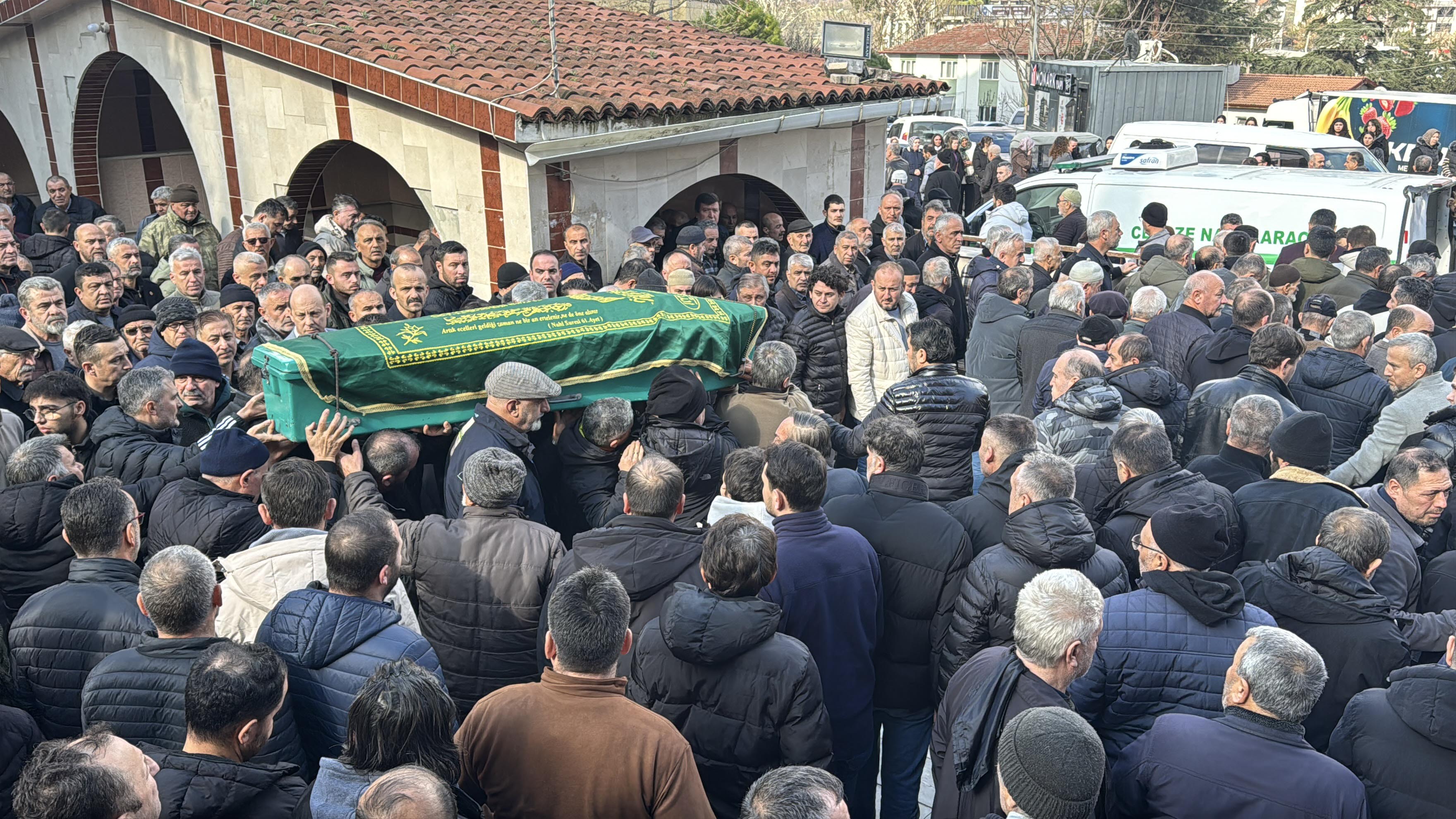 A N T A L Y A’ D A K I O T O B U S K A Z A S I N D A O L E N S U D E M 1148253 341022