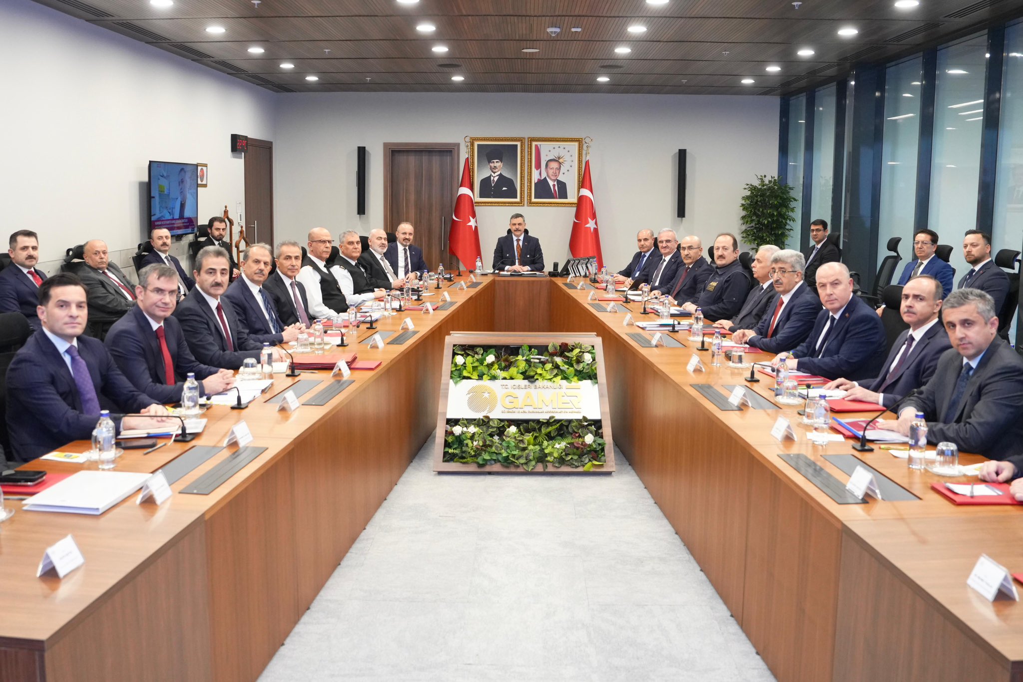 B A K A N C I F T C I B I R I M A M I R L E R I Y L E B I R A R A Y 1171555 348004