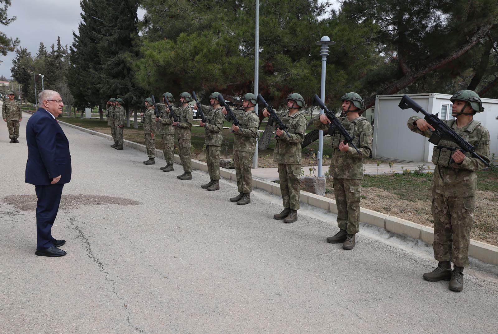 B A K A N G U L E R K I L I S T E B I R L I K L E R I D E N E T L E 1160502 344635