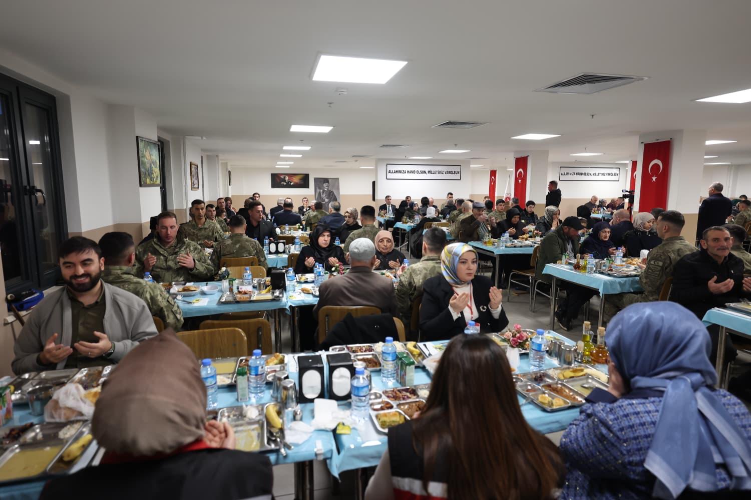 B A K A N G U L E R O R D U M U Z T E R O R U B I T I R M E N O K T 1180200 350574