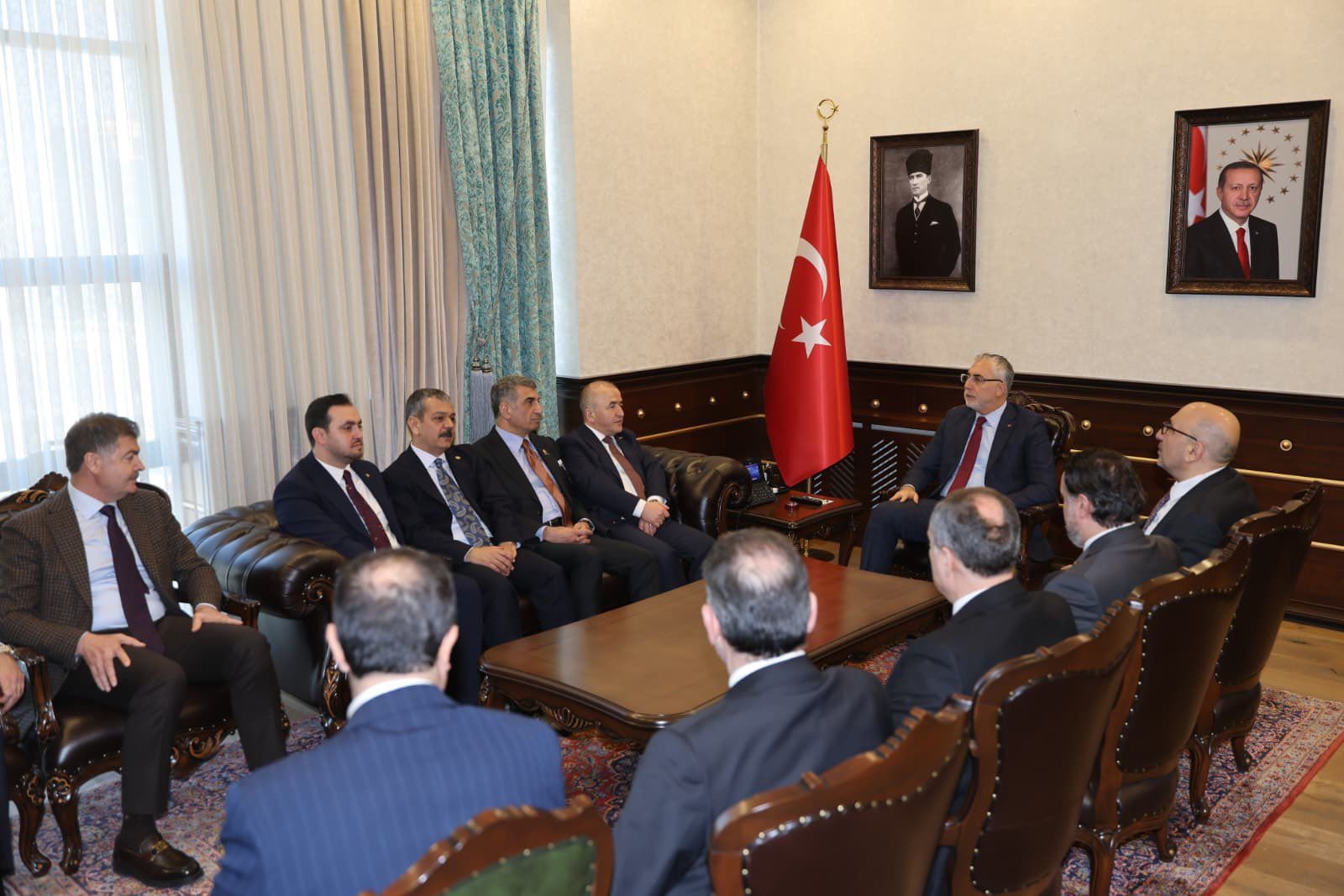 B A K A N I S I K H A N K A D I N L A R D A I S S I Z L I K O R A N I 1178923 350209