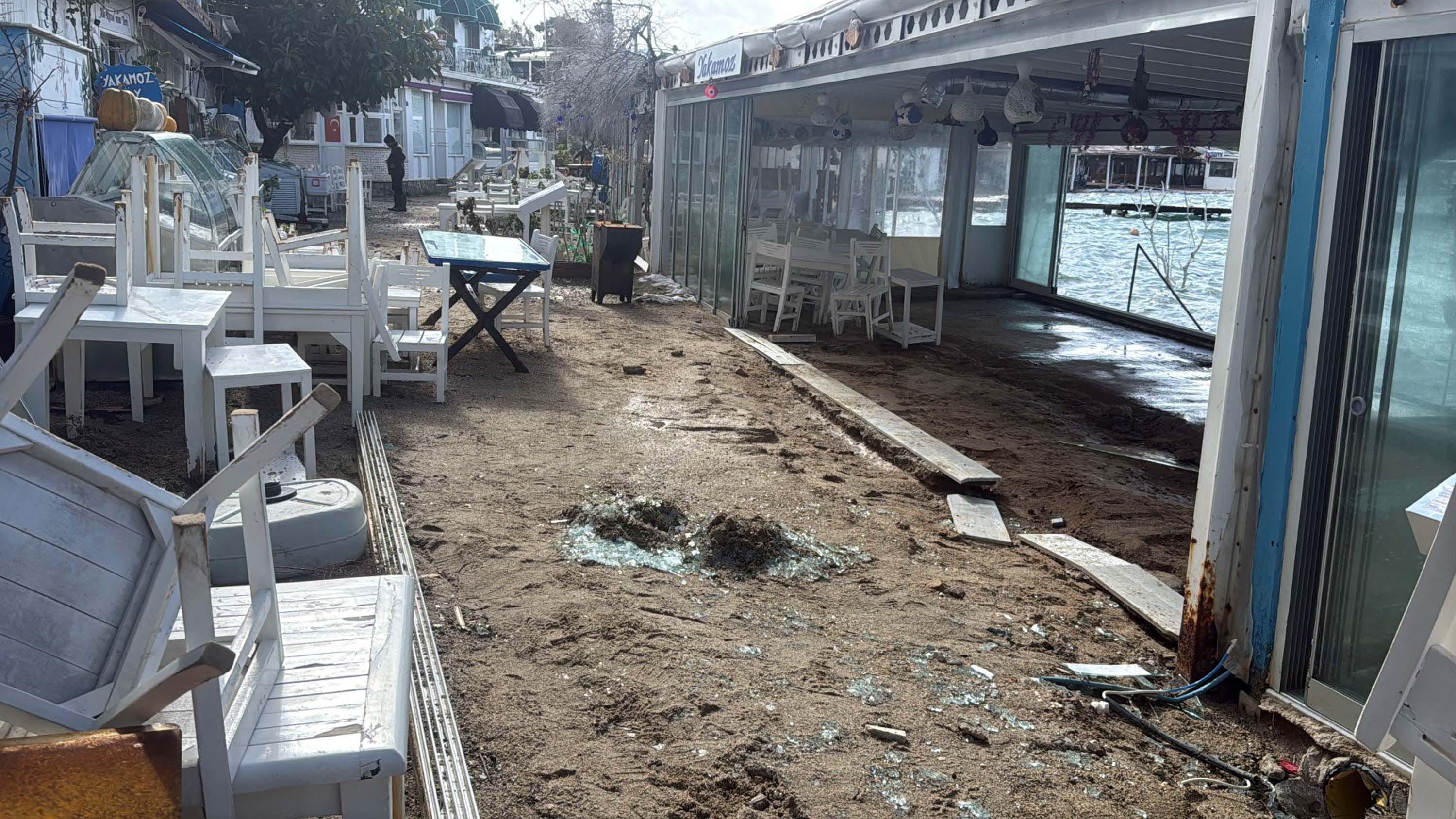 B O D R U M D A F I R T I N A D E N I Z T A S T I I S L E T M E L 1174574 3489012