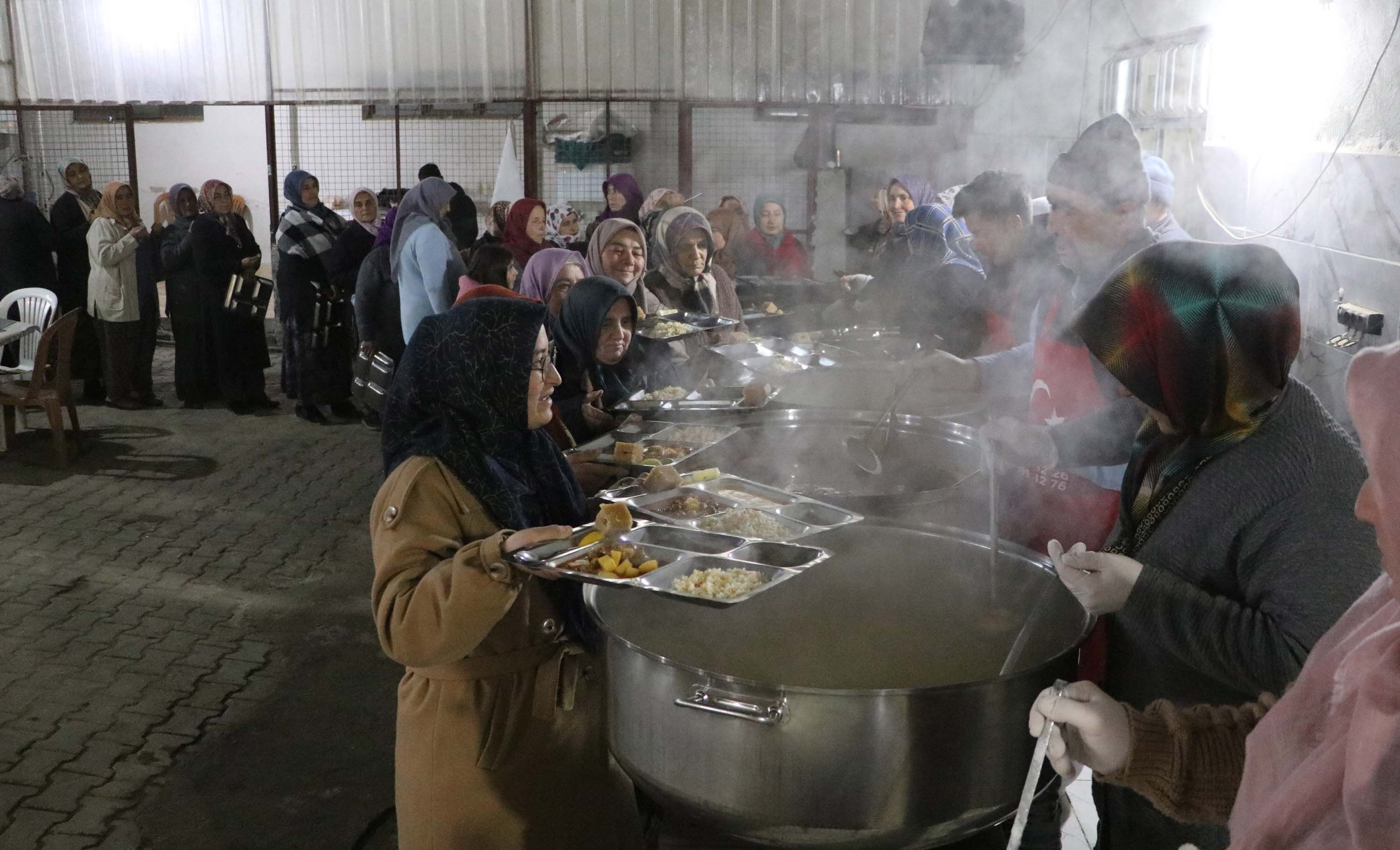 B U M A H A L L E D E R A M A Z A N D A I F T A R Y E M E K L E R I N I 1190041 353617