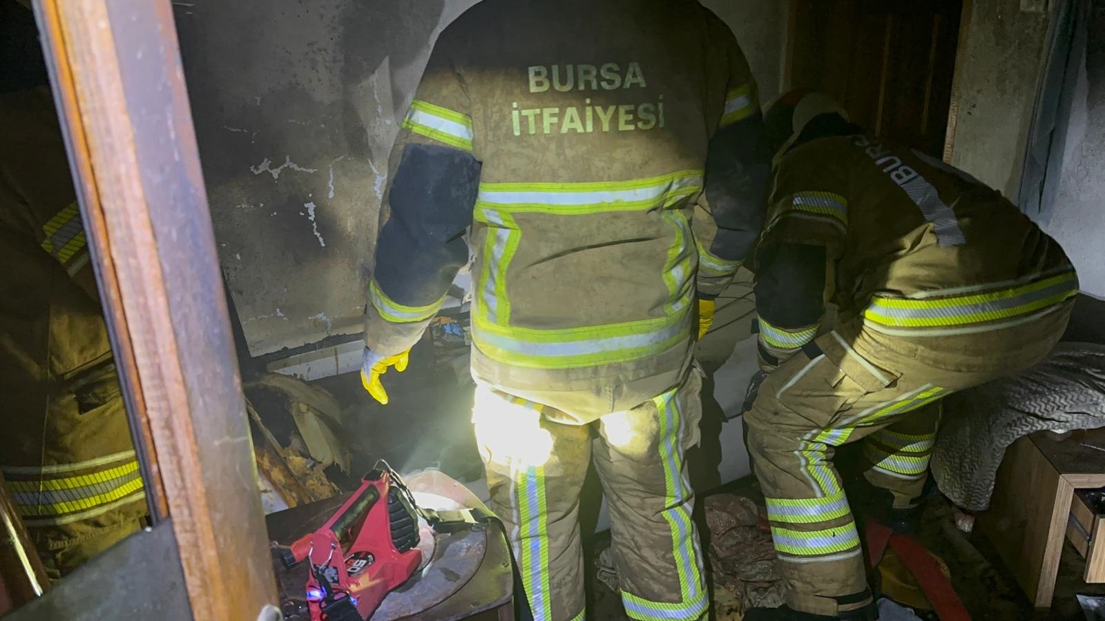 B U R S A D A 2 K A T L I B I N A D A C I K A N Y A N G I N S O N 1159719 344380