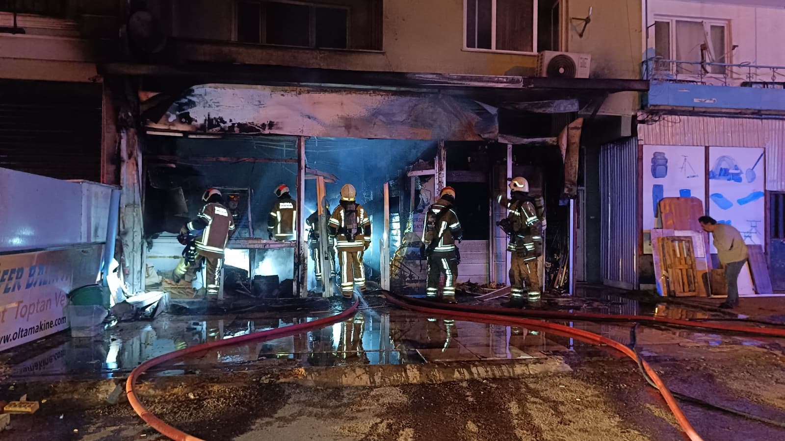 B U R S A D A I S Y E R I N D E C I K A N Y A N G I N D A 2 K I S 1163141 345499