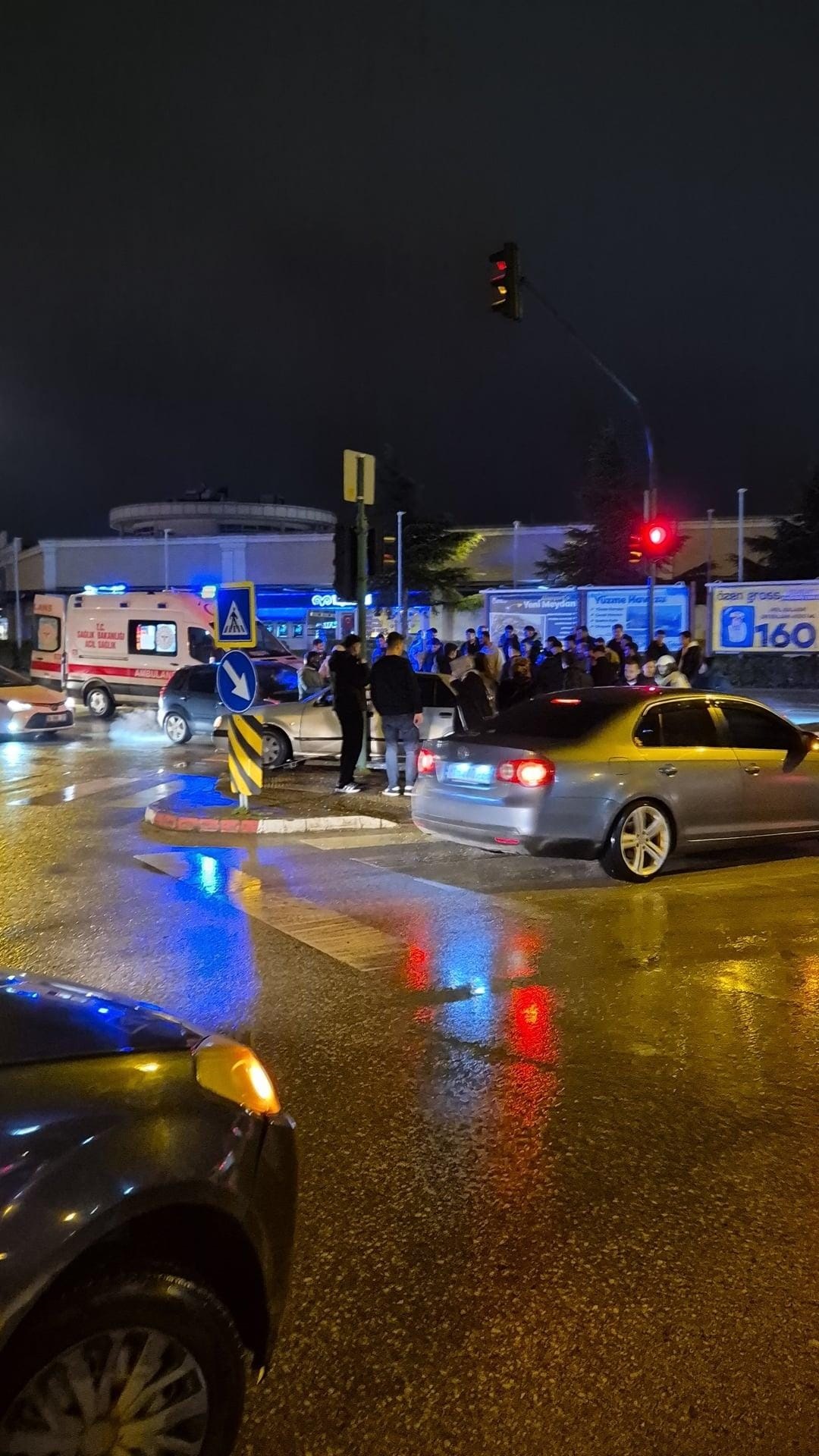 B U R S A D A O T O M O B I L Y A Y A L A R A C A R P T I 1 Y A R 1157990 343830