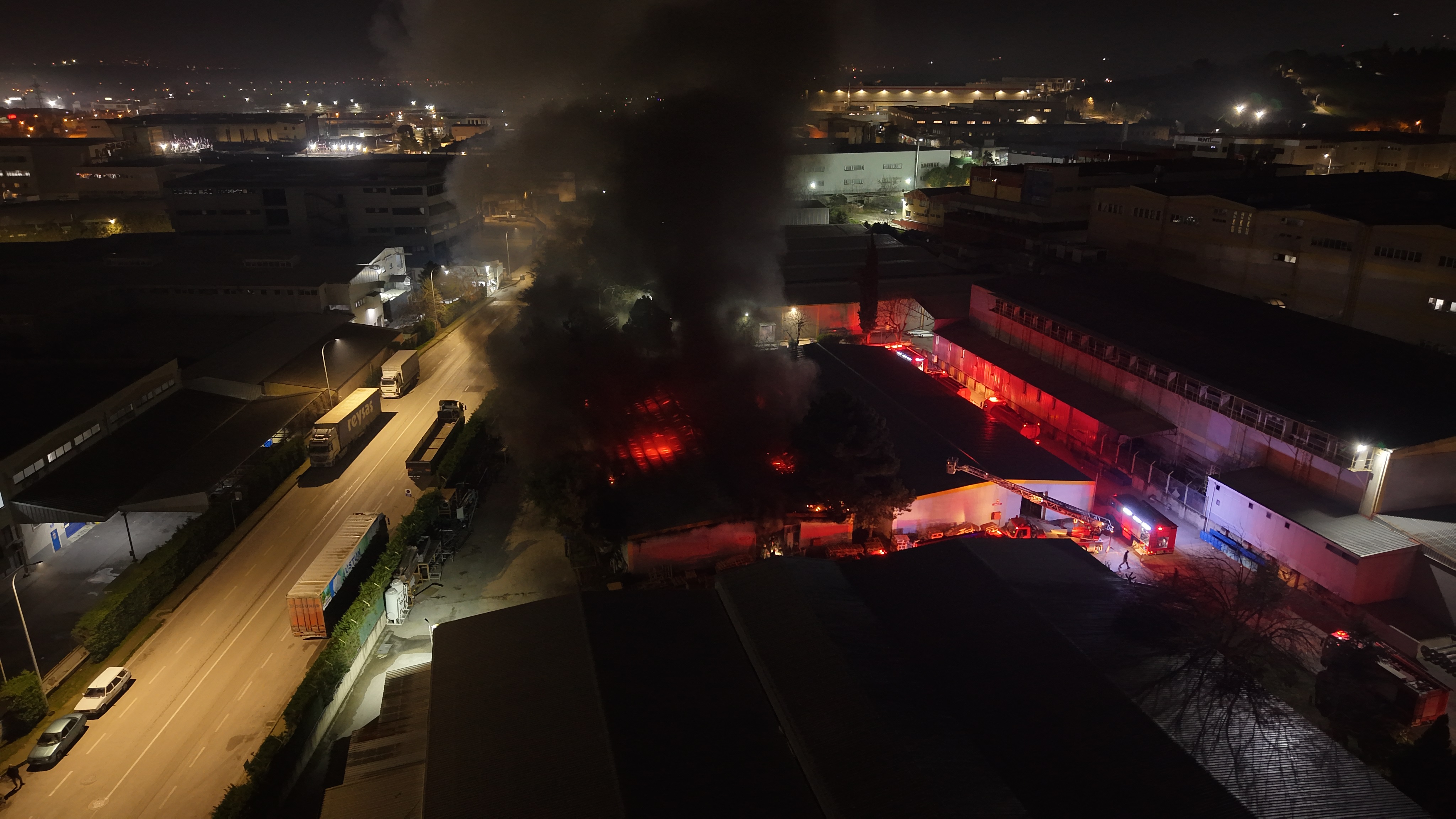 B U R S A D A T E K S T I L F A B R I K A S I N I N D E P O S U N D A 1150865 341779