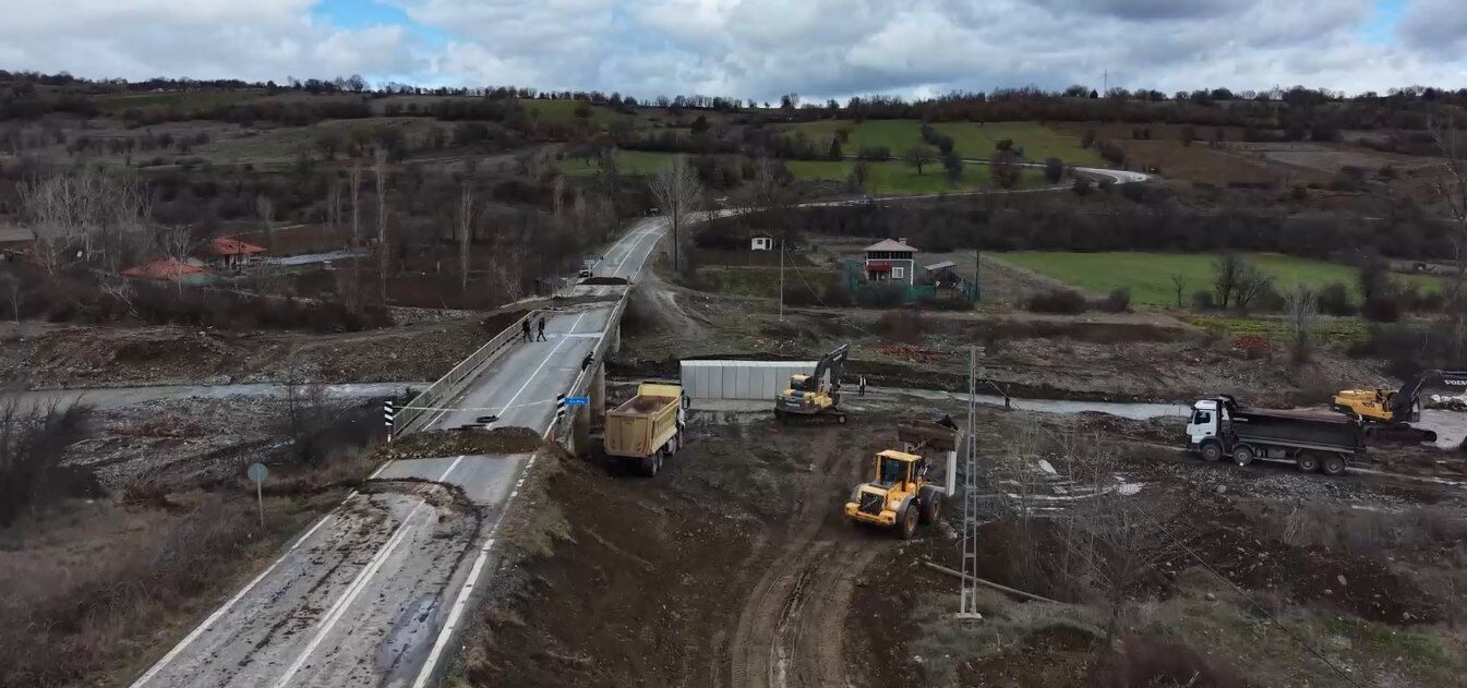 C O M U C A Y I K O P R U S U U L A S I M A K A P A T I L D I E K I 1190892 353895