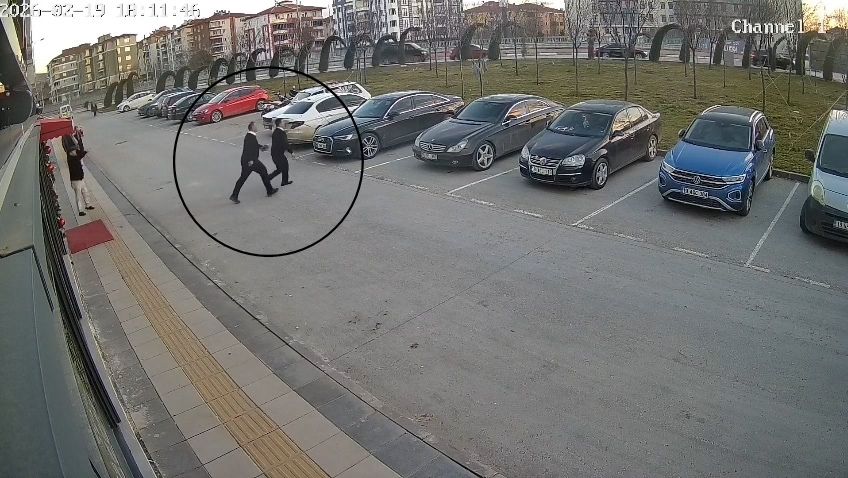 C O R U M D A I F T A R S A A T I N D E R E S T O R A N A S A H I B I 1178972 350227