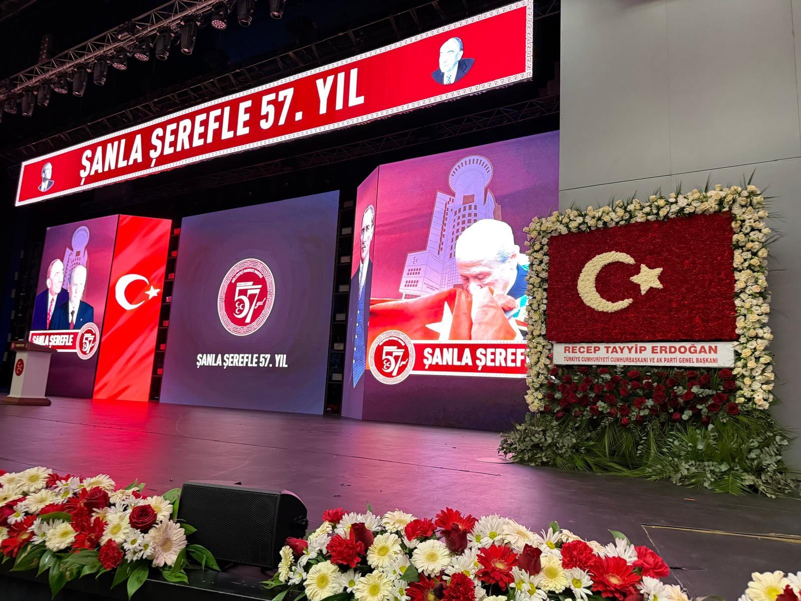 Cumhurbaşkanı Erdoğan’dan Bahçeli’ye Özel Tasarım Tebrik