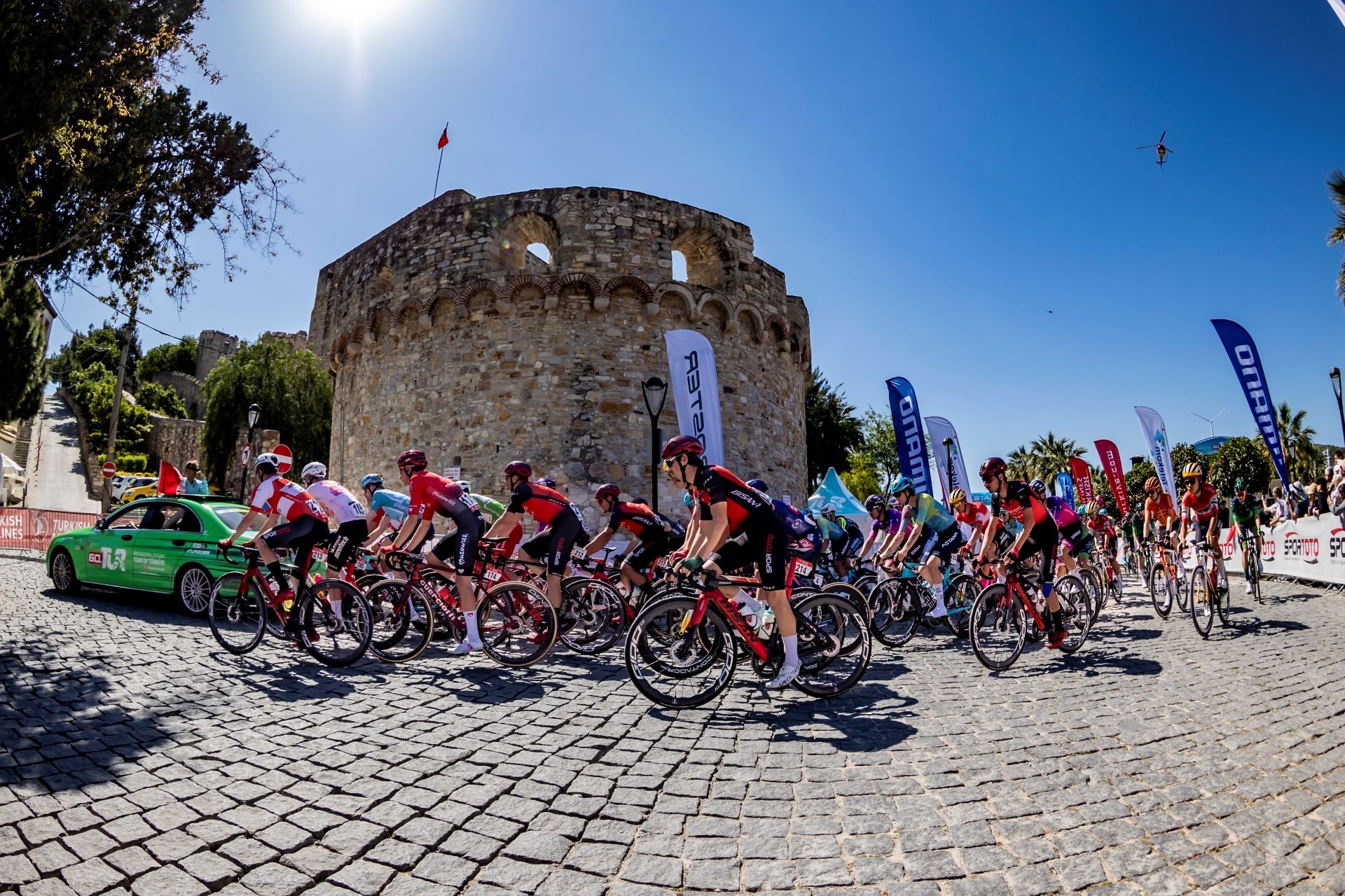 C U M H U R B A S K A N L I G I T U R K I Y E B I S I K L E T T U R U R 1181217 350852