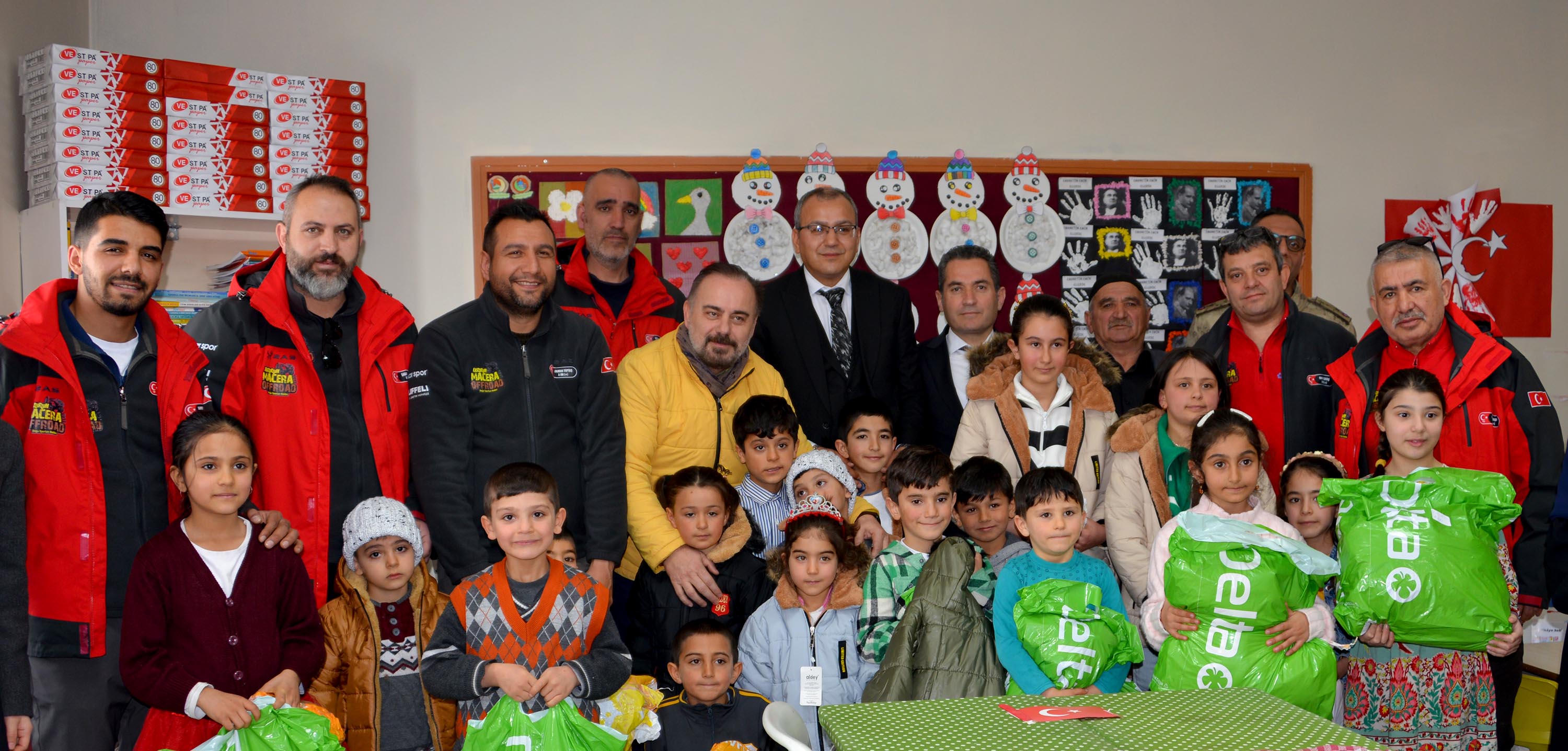 D A N S K U R S L A R I N D A N E L D E E T T I G I G E L I R L E K I 1175472 349191