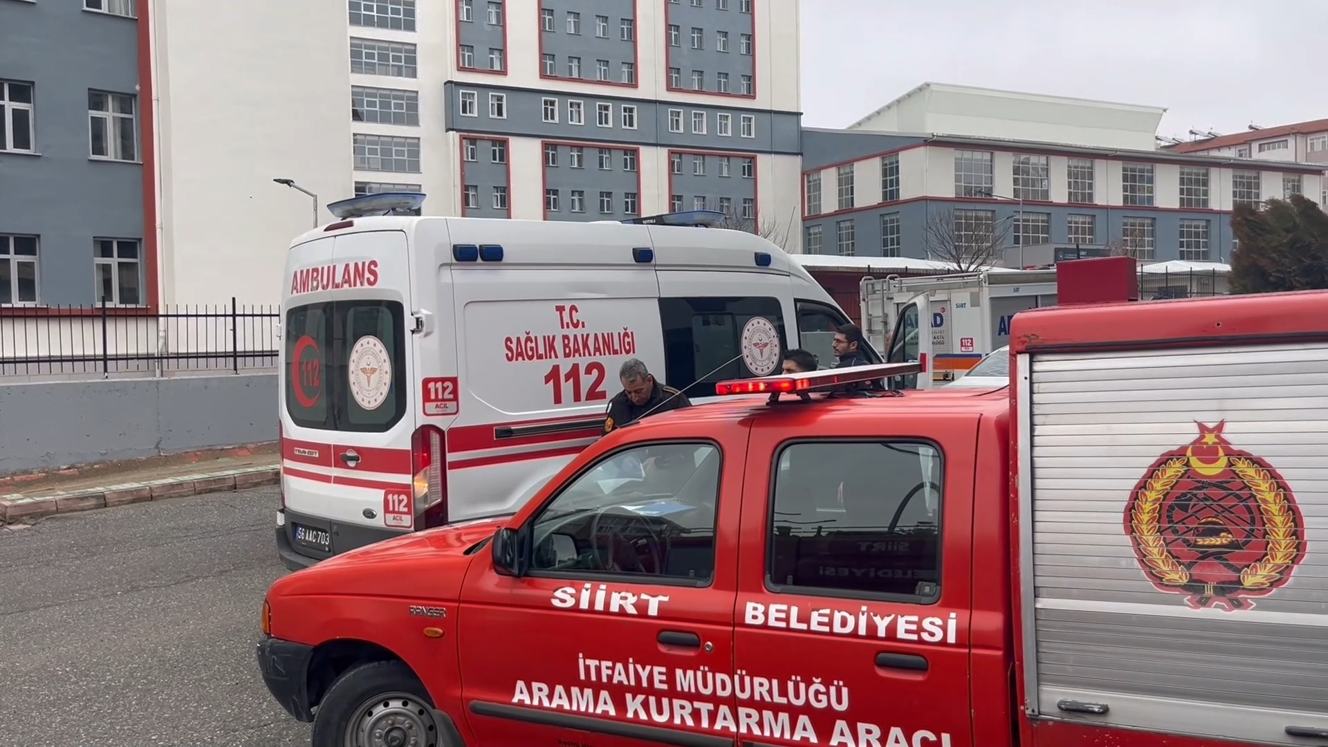 Dustugu Havalandirma Boslugundan Halatla 1149523 341366 Kopya