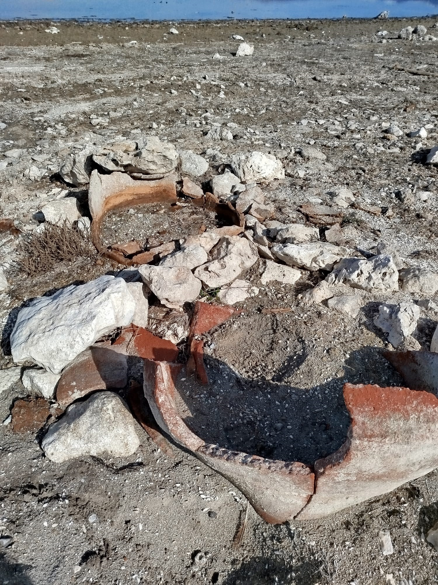 E G I R D I R G O L U N U N S U Y U C E K I L E N K I Y I K E S I M 1151344 341948